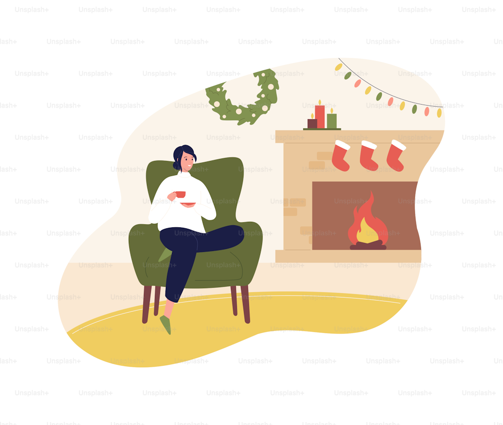 Weihnachts- und Neujahrsfeierkonzept. Vektor-Flat-Design-Charakterillustration. Frau sitzt auf dem Stuhl und trinkt heißen Tee. Dekorierte Tannenbaumgirlande, Kamin und Socken auf Innenhintergrund