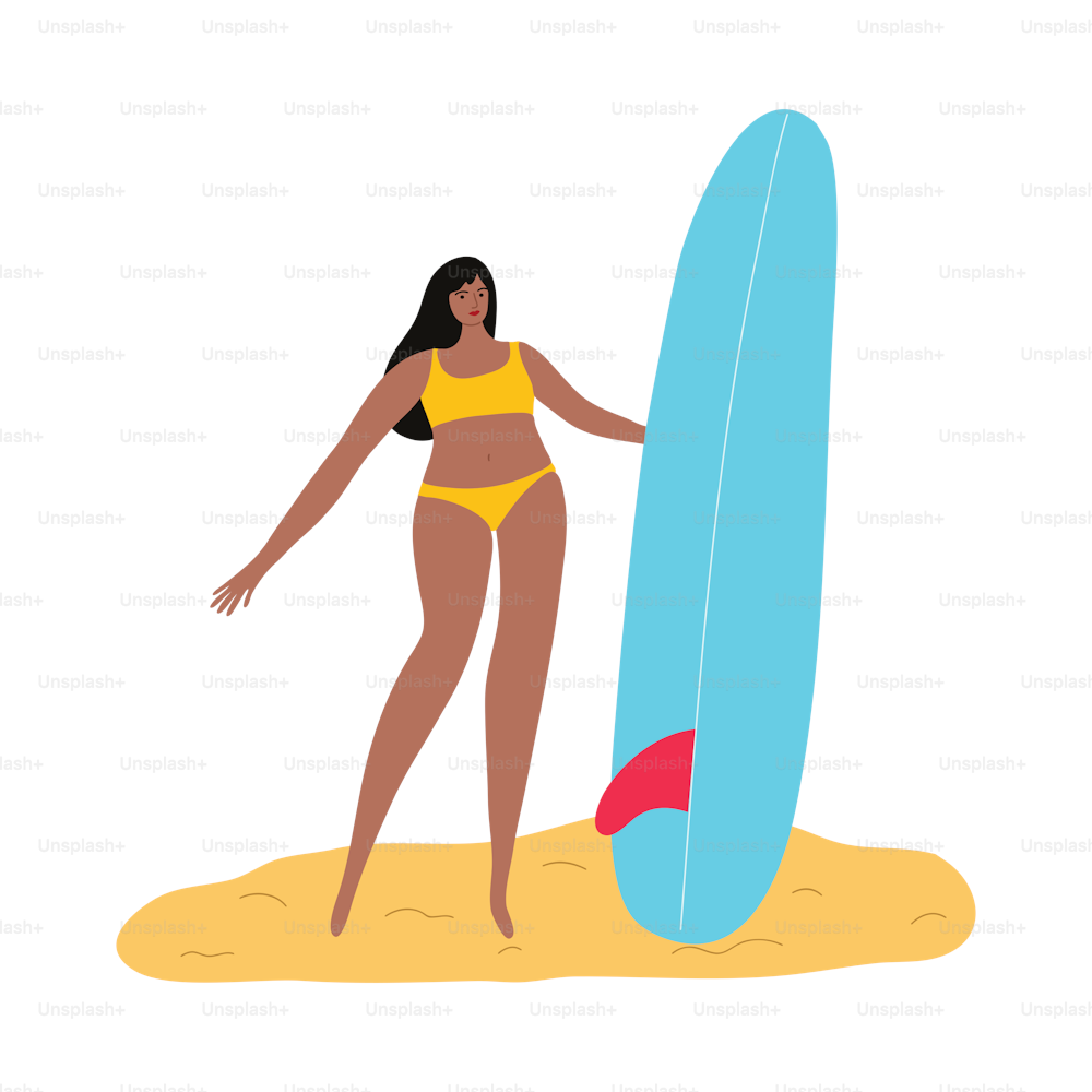Schwarzhaarige Surfer-Girl-Figur in einem gelben Badeanzug, die mit einem Surfbrett am Strand steht. Isolierte Vektorsymbol-Illustration auf weißem Hintergrund im Cartoon-Stil.