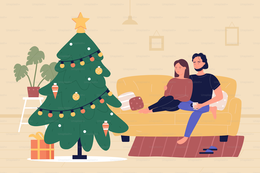 Feliz Nochebuena Víspera de Navidad, ilustración vectorial. Dibujos animados plano pareja personas sentadas y abrazándose en un acogedor sofá junto a decorado con guirnaldas árbol de Navidad en casa sala de estar fondo interior