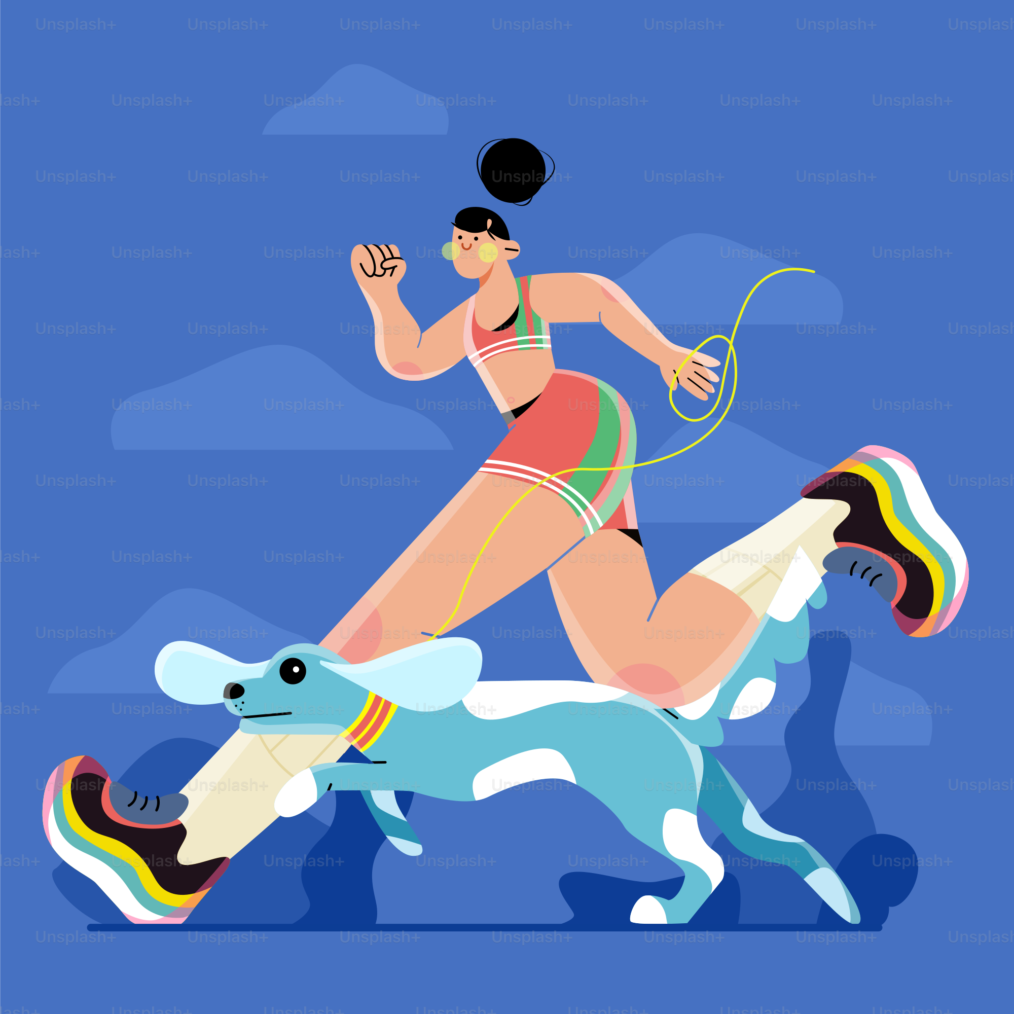 une femme en maillot de bain courant à côté d’un chien