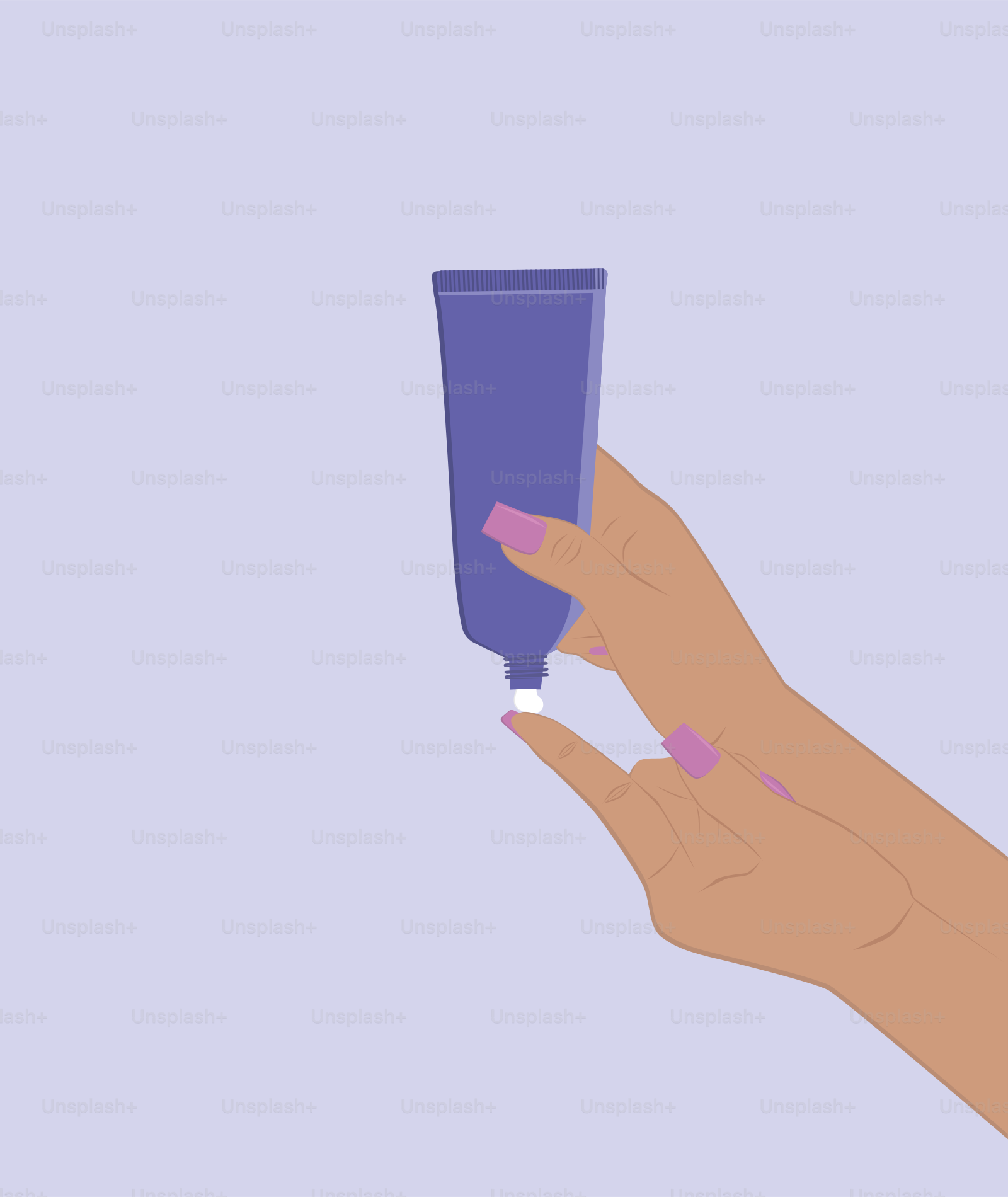 Die Hand einer Frau, die eine Tube Nagellack hält