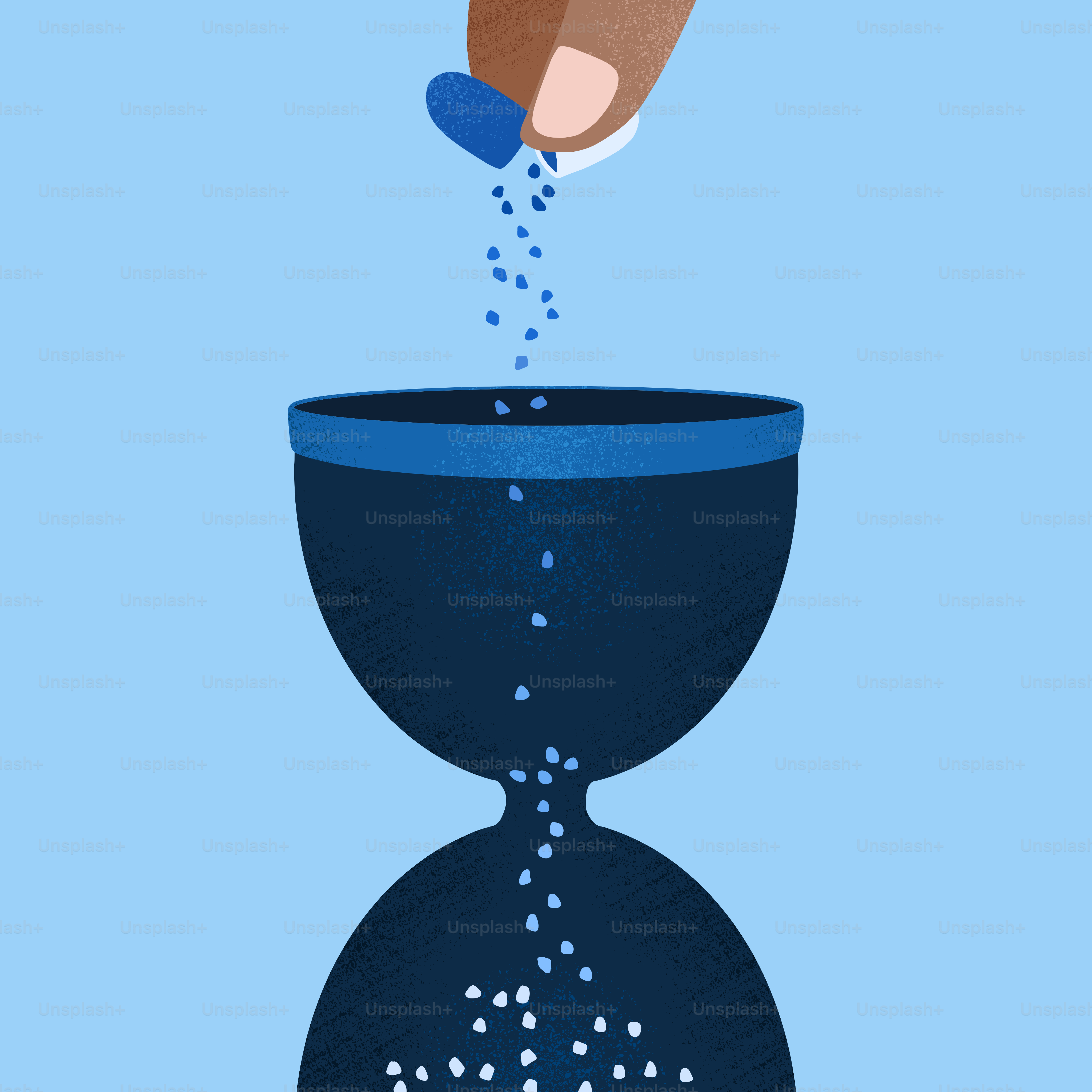 Uma mão está derramando água em uma ampulheta