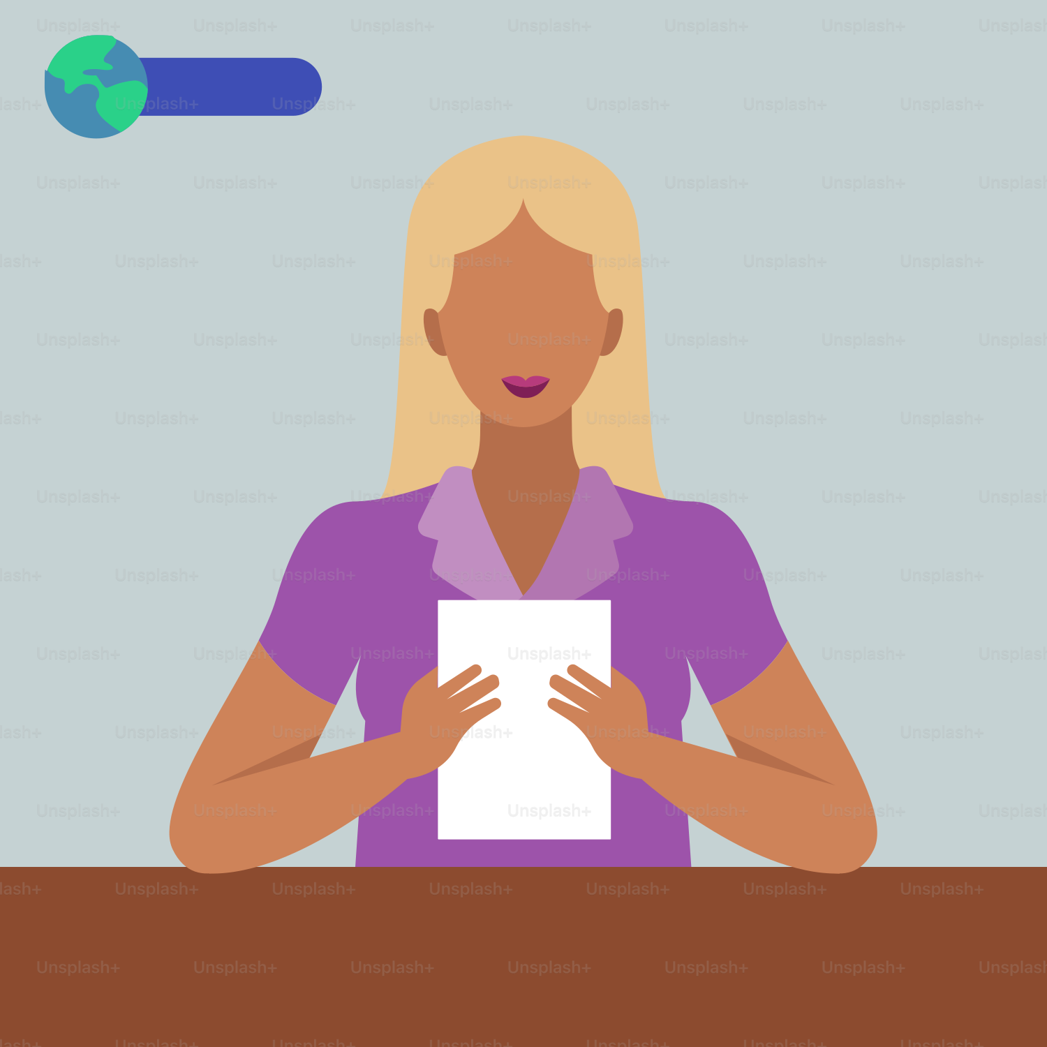 Eine Frau, die mit einem Tablet an einem Tisch sitzt