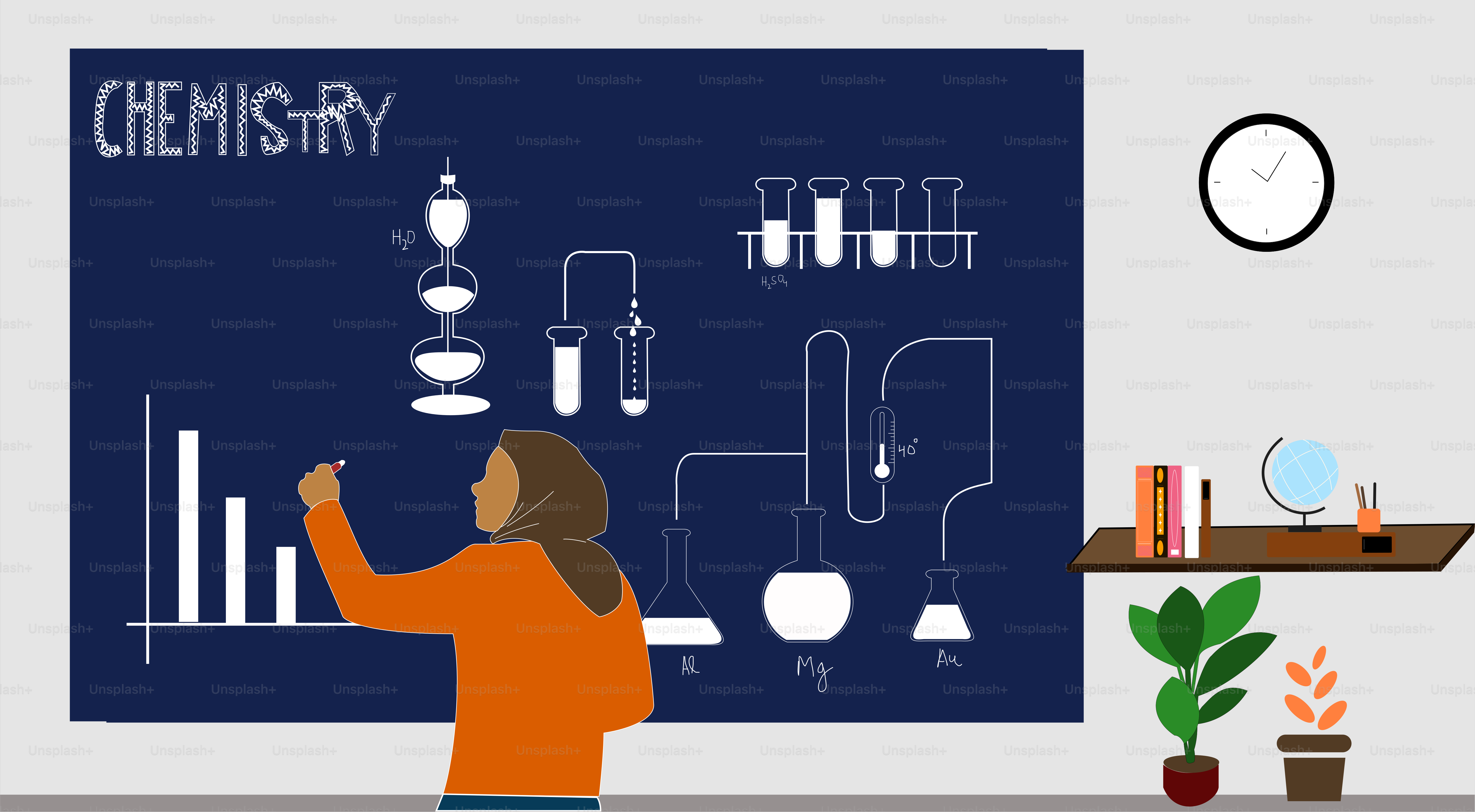 Eine Frau, die vor einer Tafel in einem Raum steht