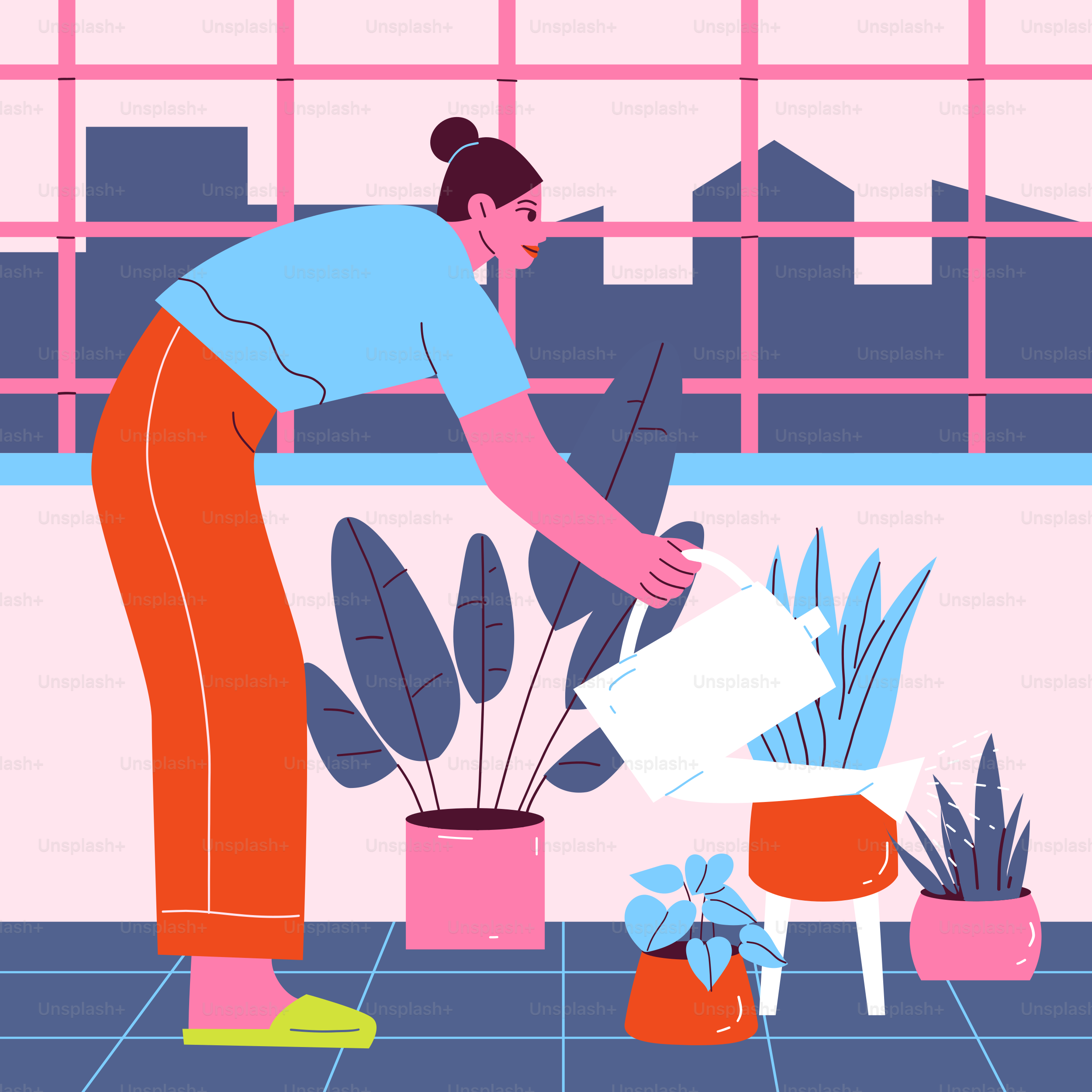 Eine Frau gießt eine Topfpflanze