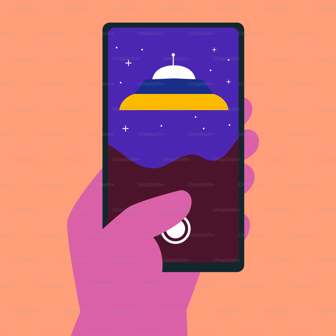 Una mano che tiene un telefono con l'immagine di un oggetto sullo schermo