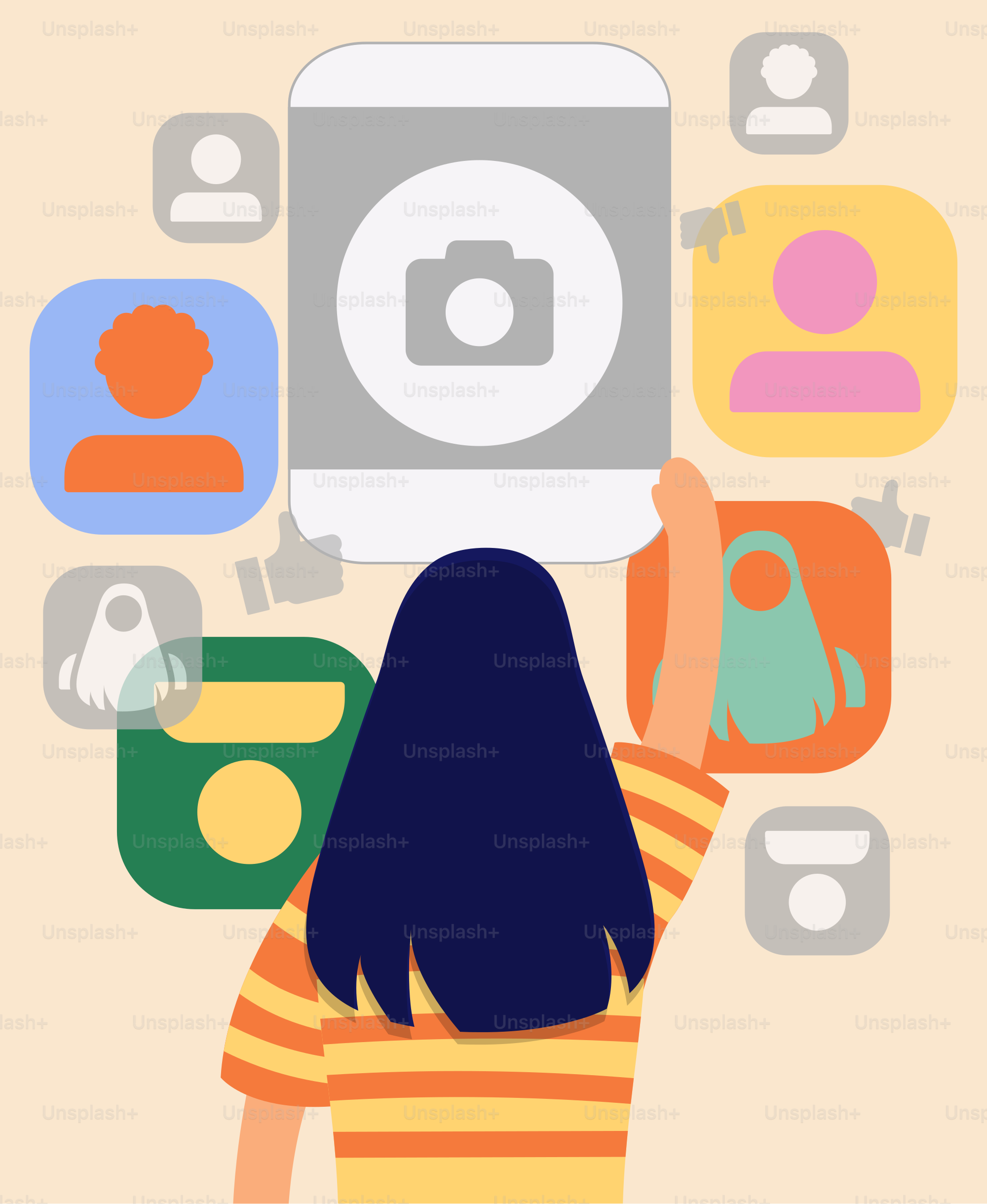 スマートフォンを顔の前に掲げる女性