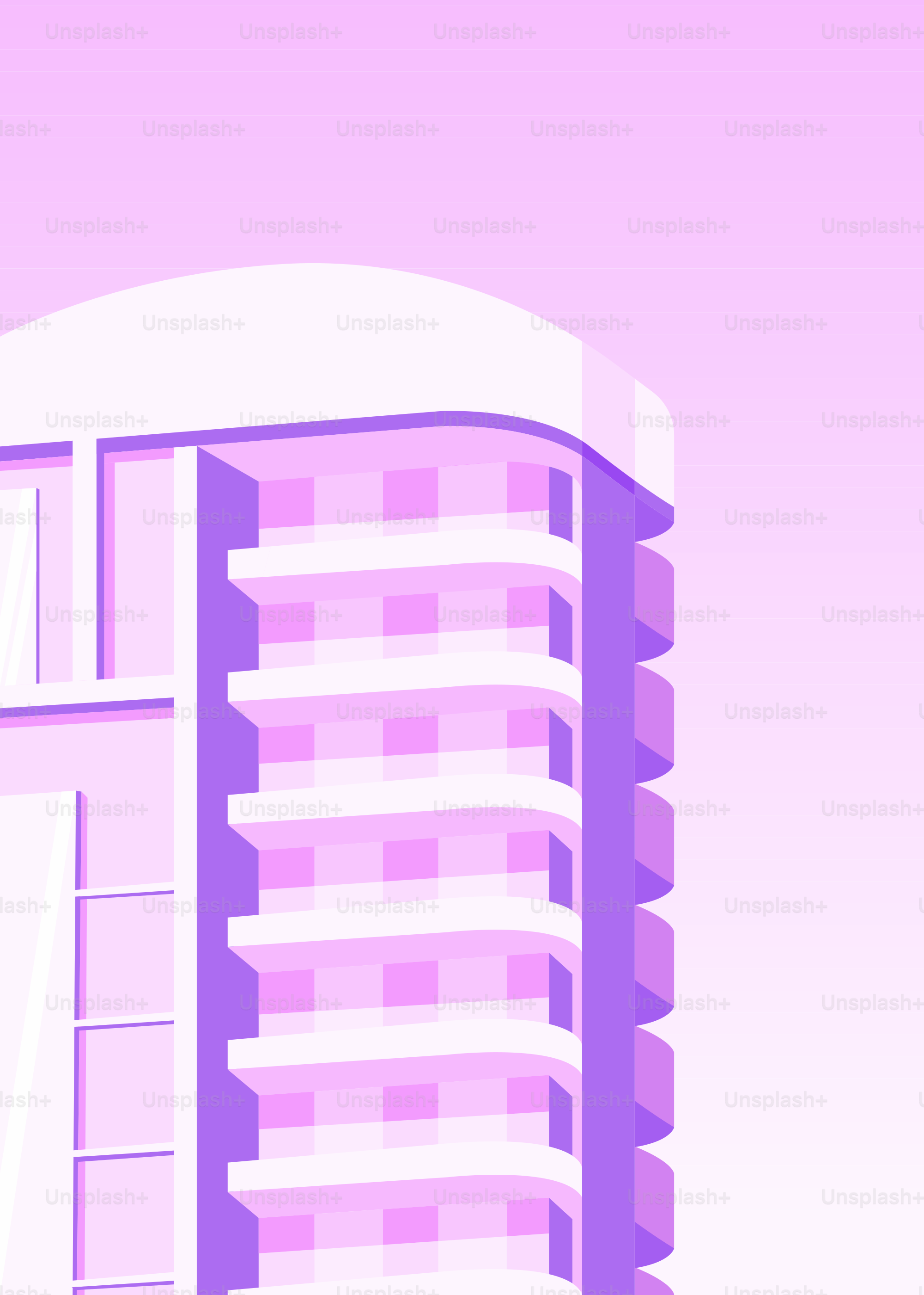 Un edificio alto con un cielo rosa al fondo