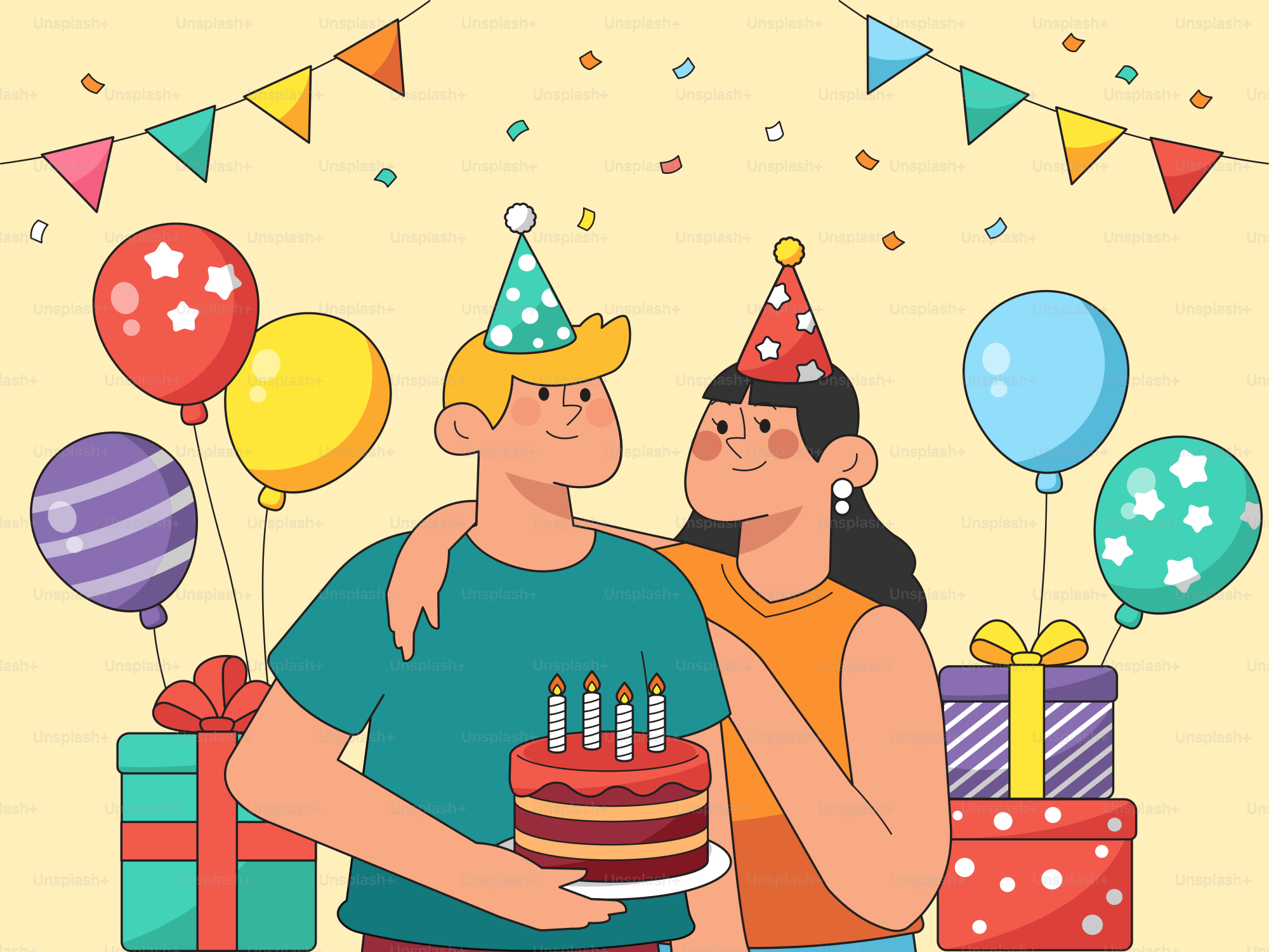 여자 옆에 생일 케이크를 들고 있는 남자