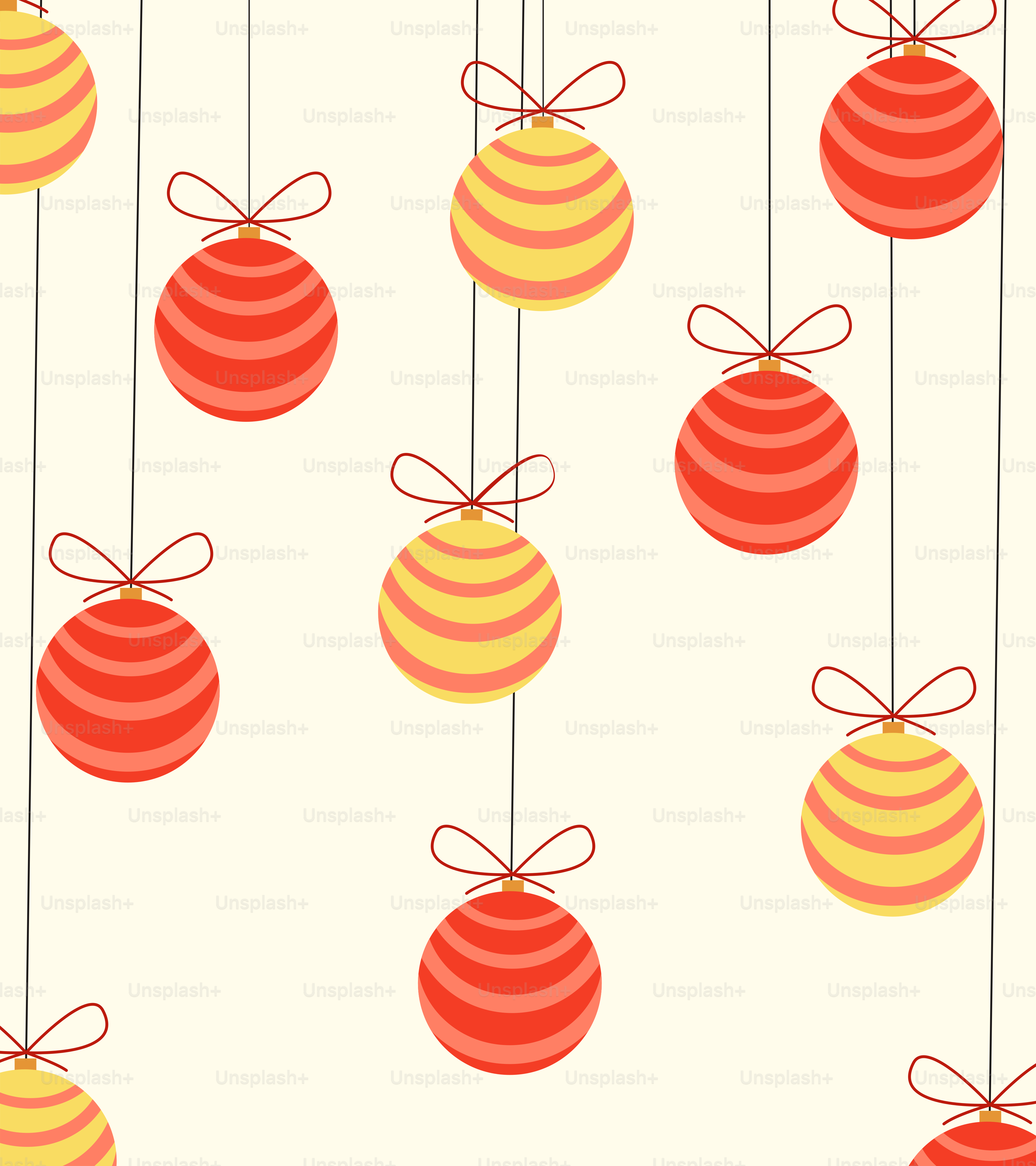 Eine Gruppe von Weihnachtsbällen, die an Schnüren hängen