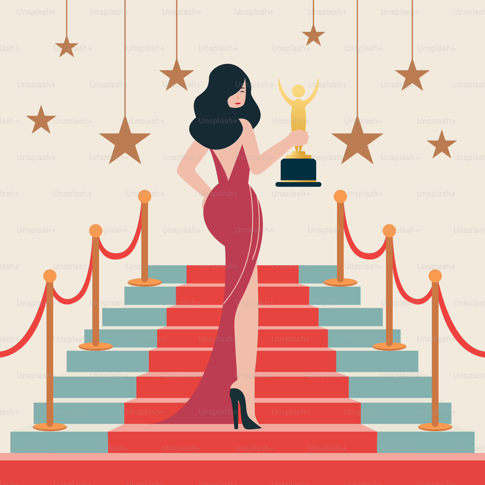 Uma mulher em um vestido segurando um troféu em um tapete vermelho