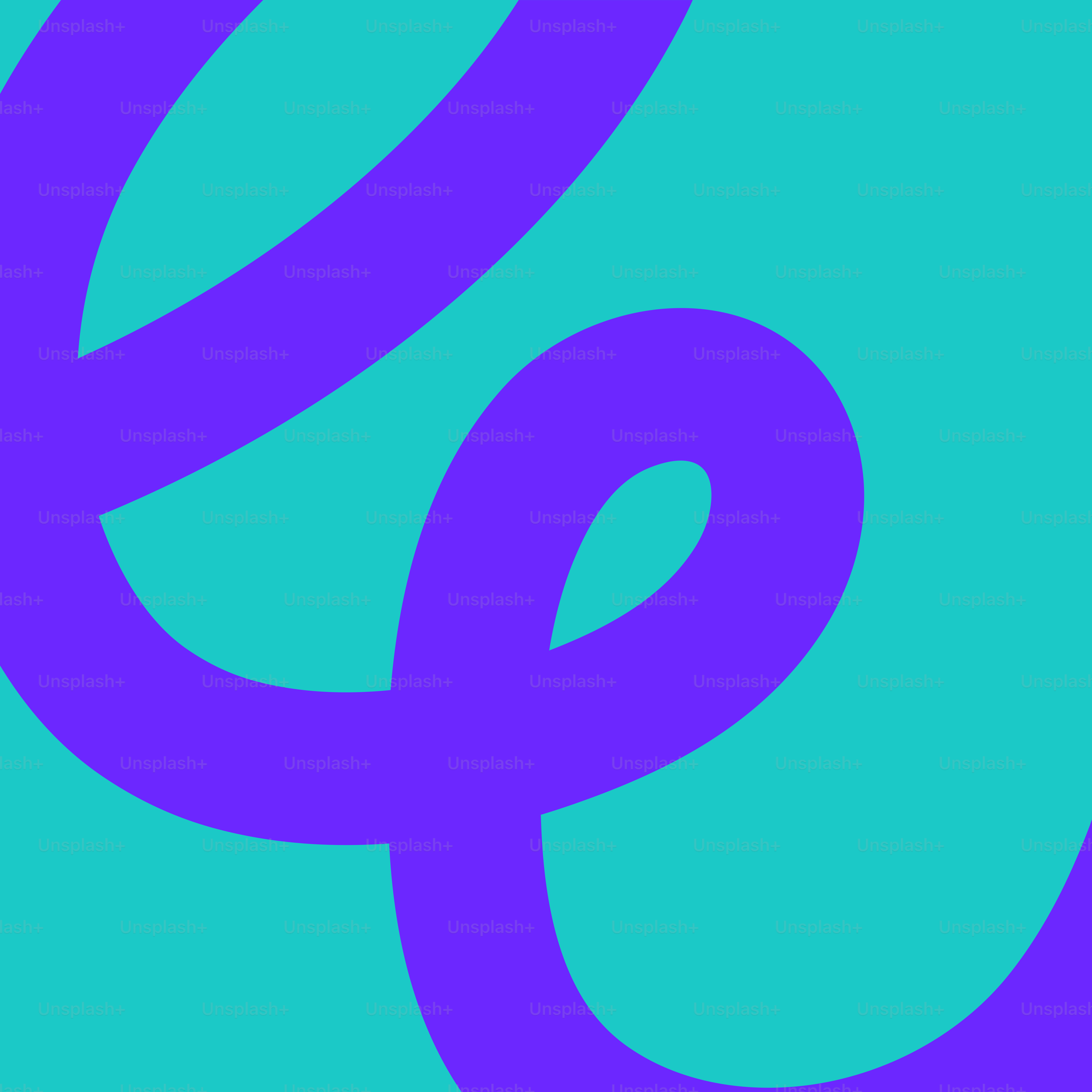 青と紫のロゴにeの文字がついていた