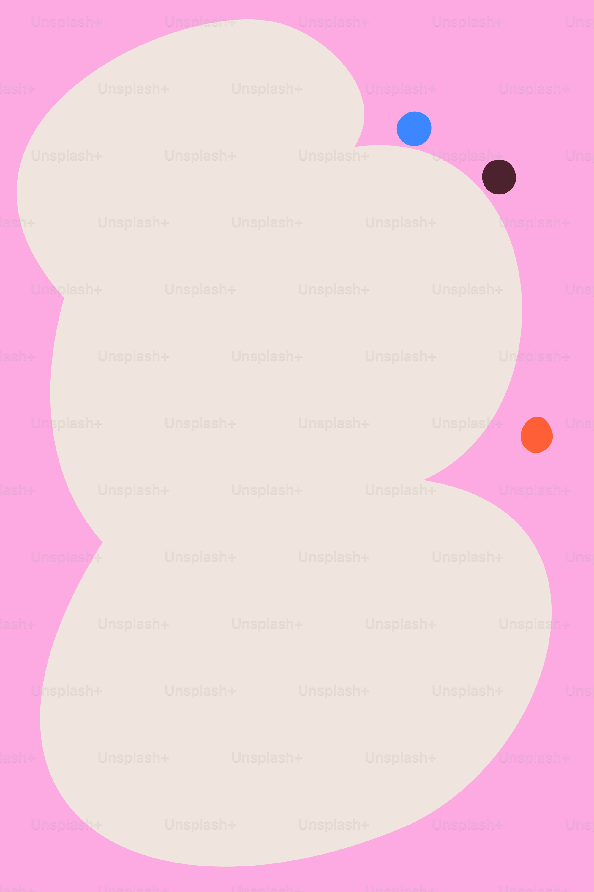 Ein weißer Teddybär auf rosa Hintergrund