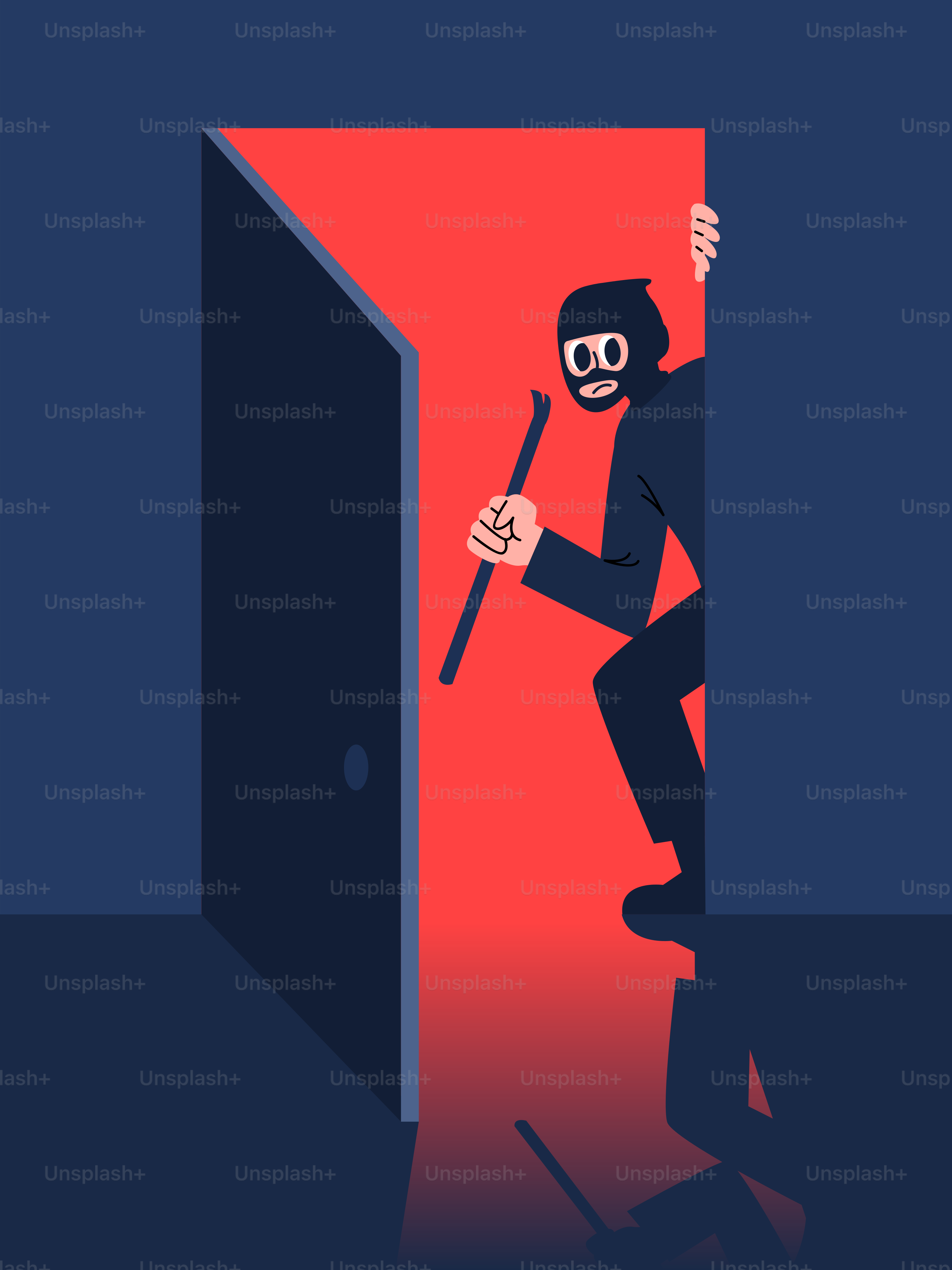 검은 양복을 입은 남자가 열린 문 앞에 서 있다