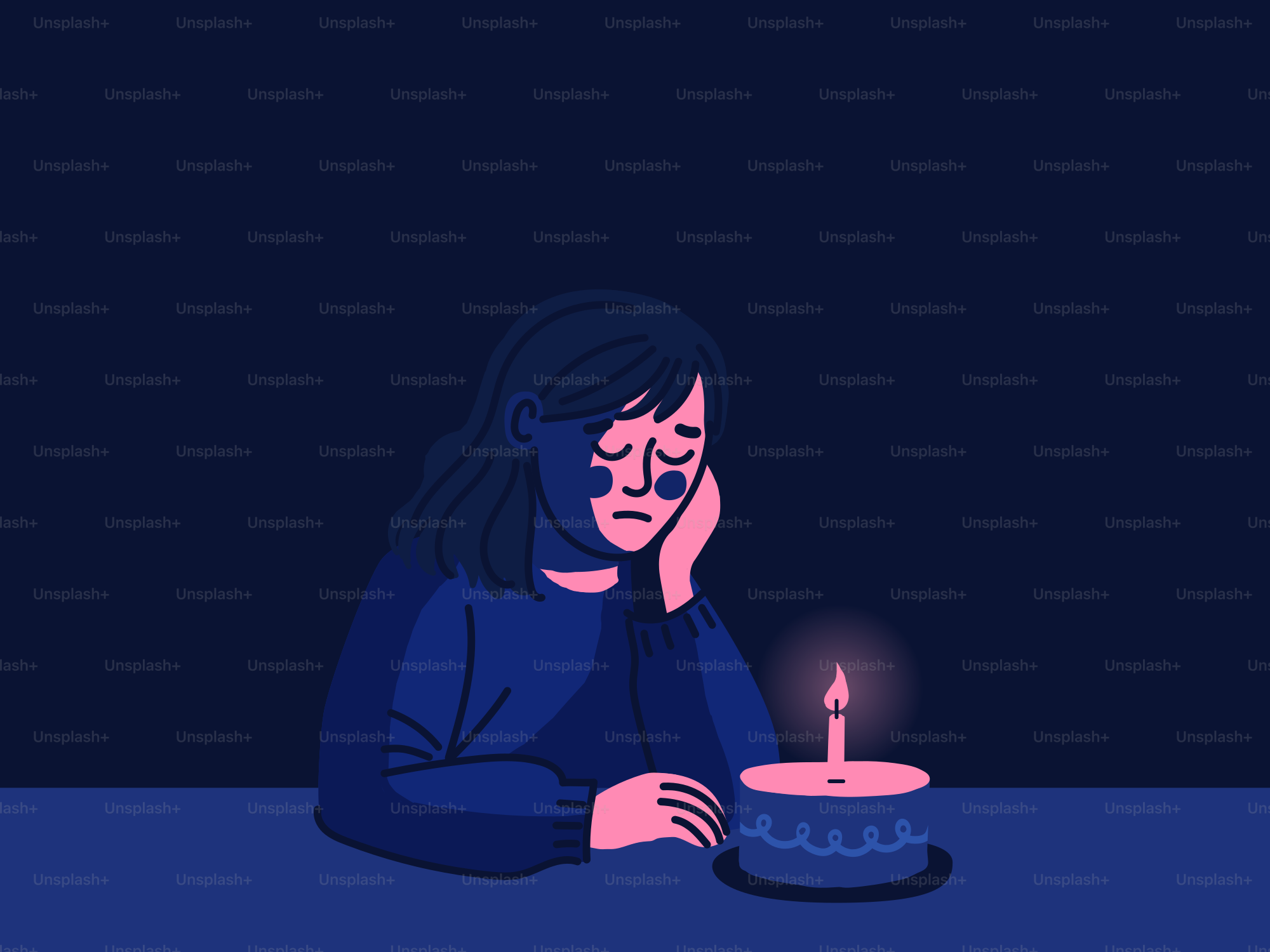 Una mujer triste se sienta junto a su tarta de cumpleaños.