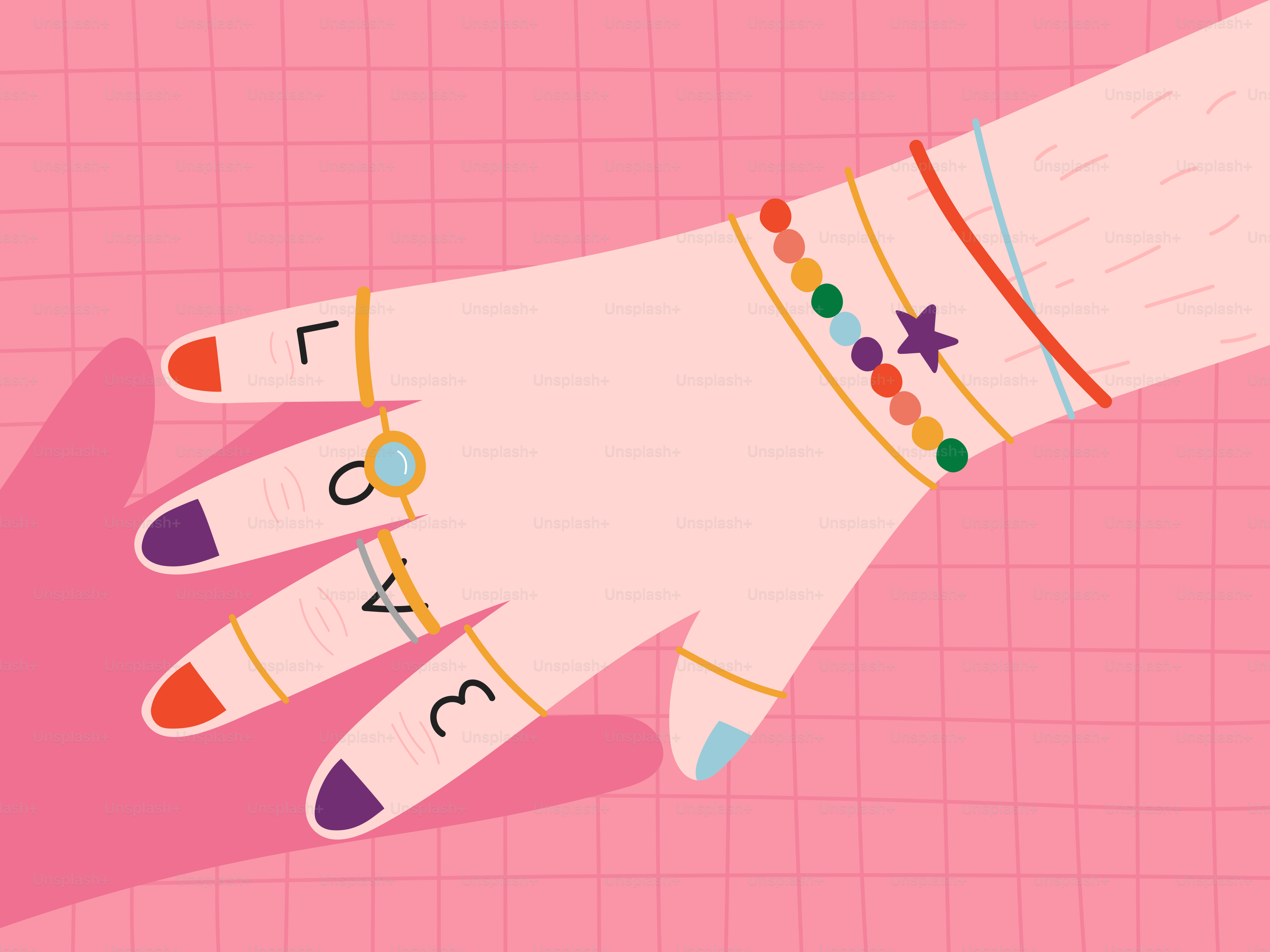 Una mano adornada con anillos y pulseras.