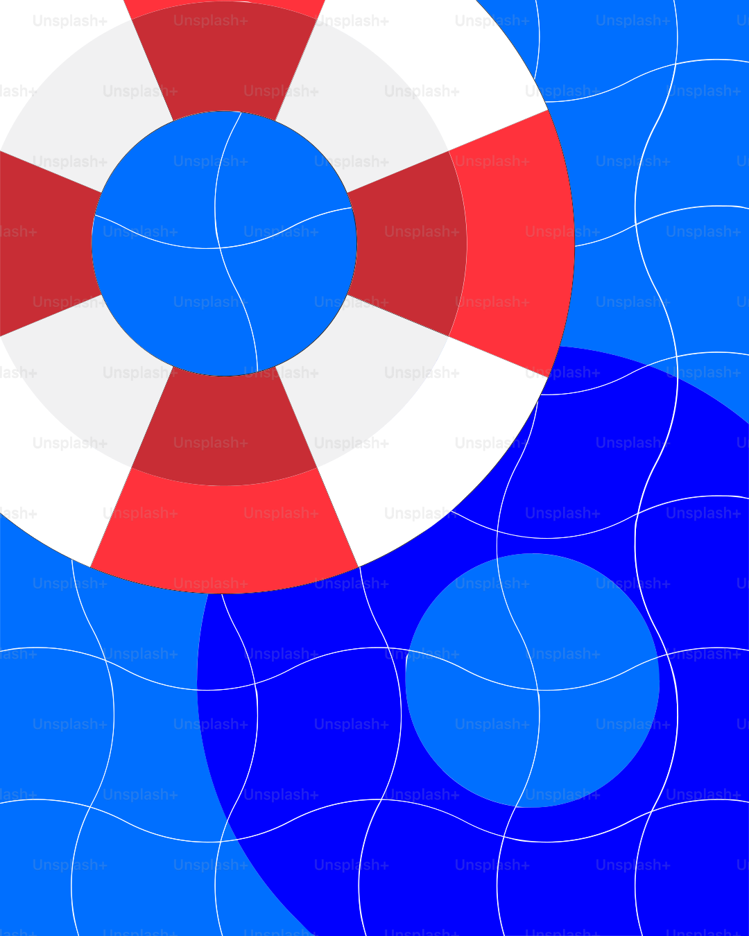 Ein Rettungsring schwimmt in einem Pool.