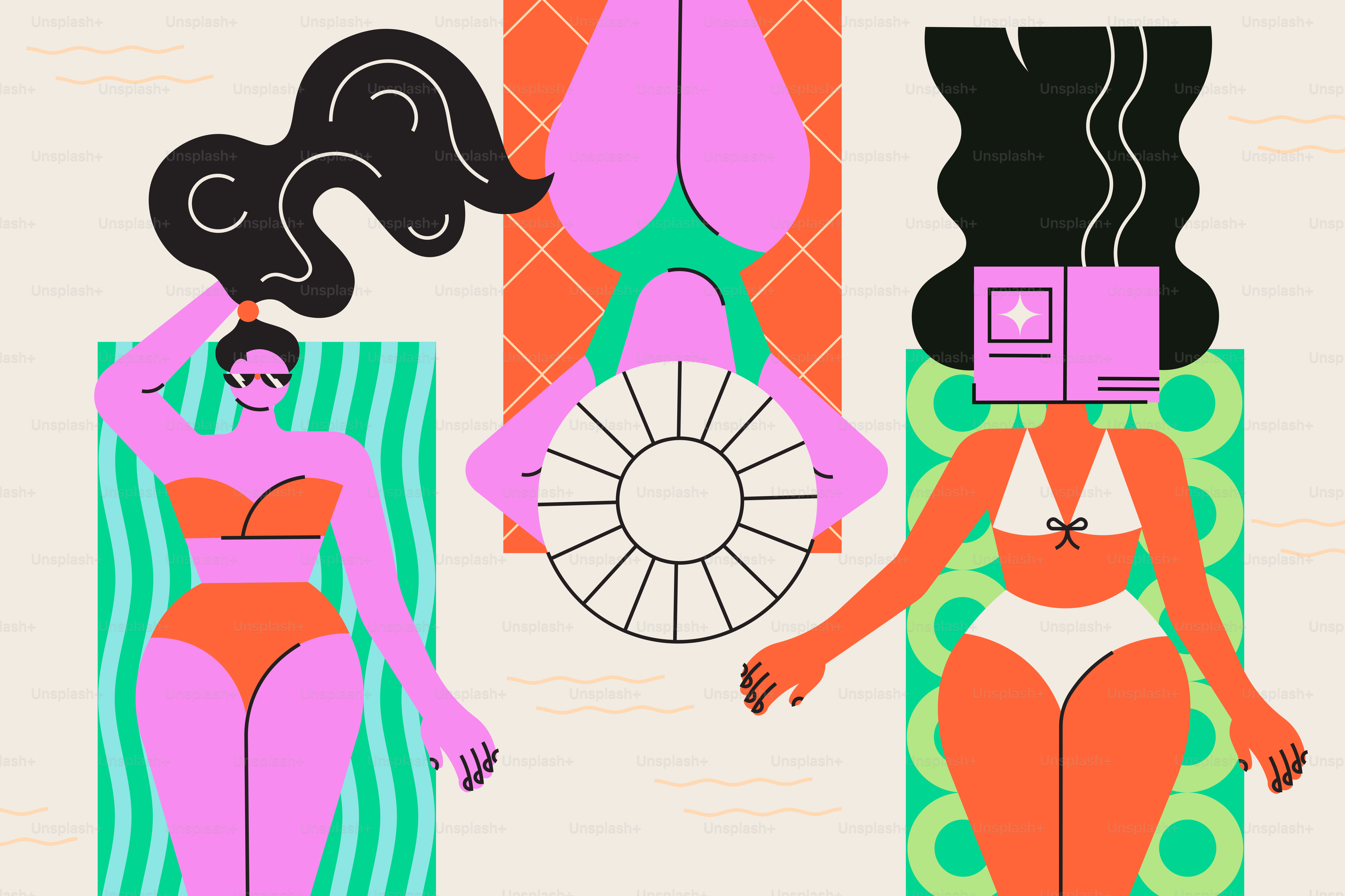 Trois femmes prennent le soleil à la plage.