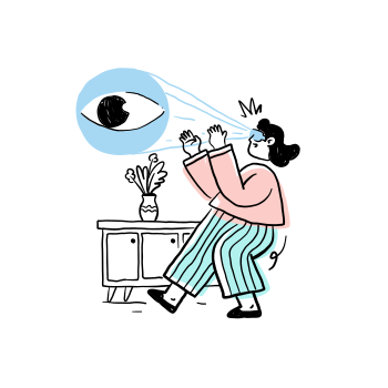 Une personne voit quelque chose de dérangeant avec ses yeux.