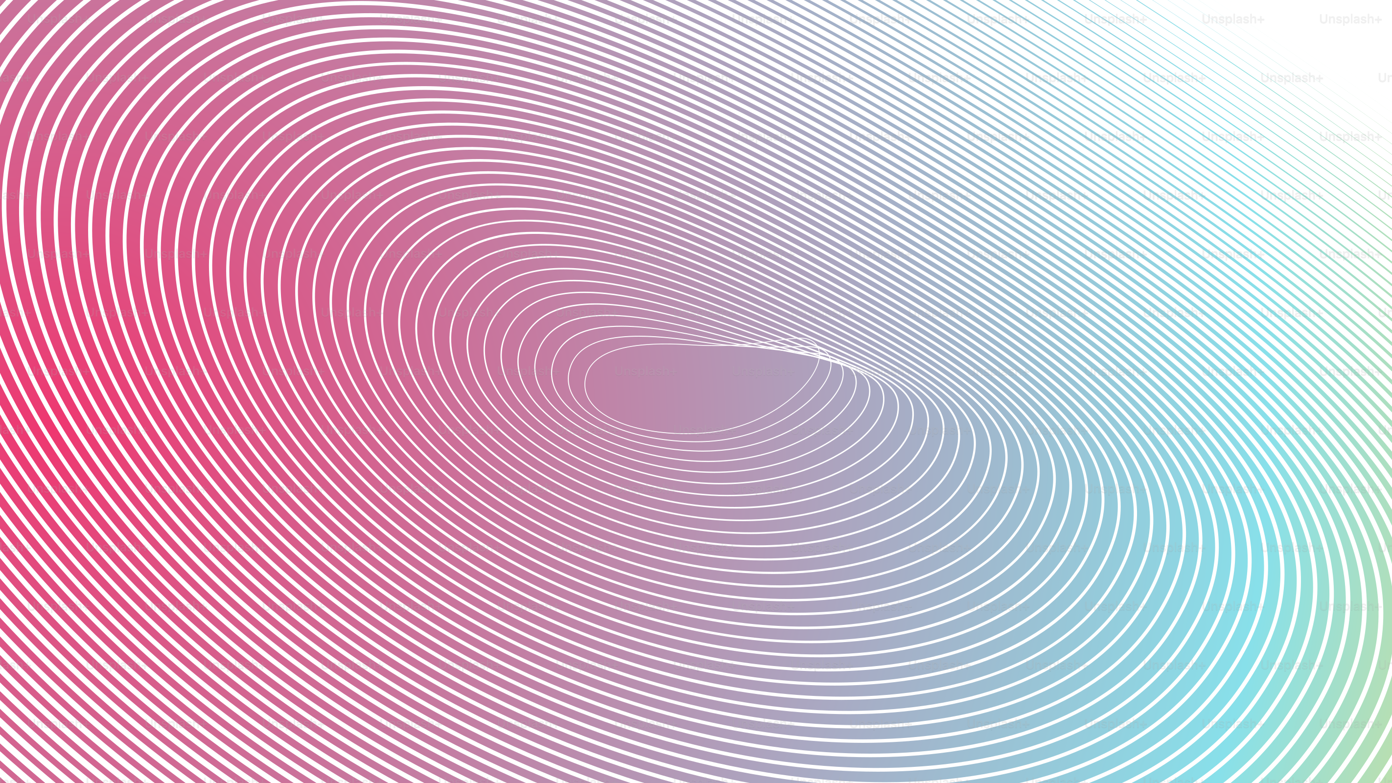 Cerchi vorticosi creano uno sfondo a sfumo.