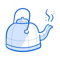 Une bouilloire bouille et libère de la vapeur.
