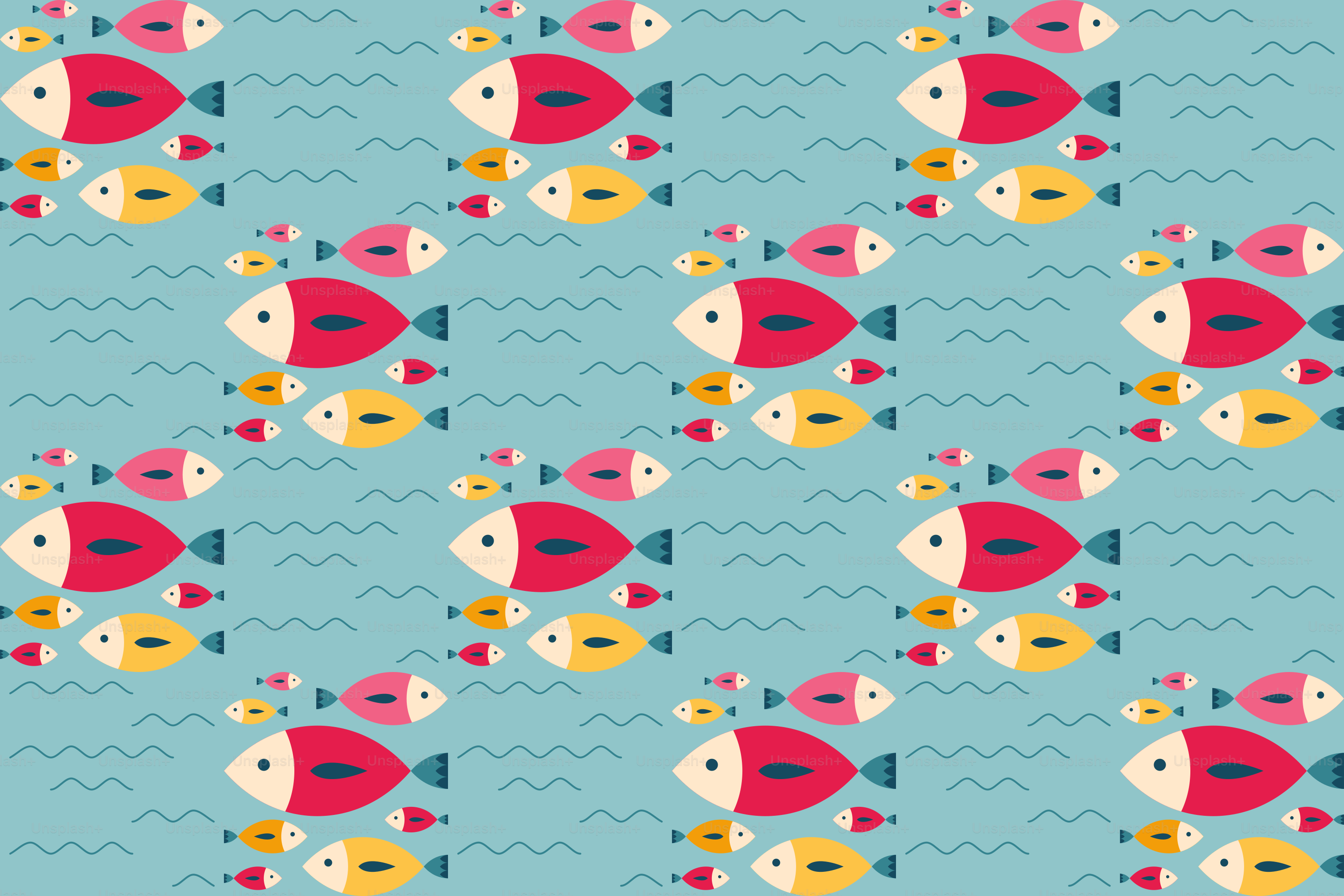 Bunte Fische schwimmen in Gruppen im Meer.