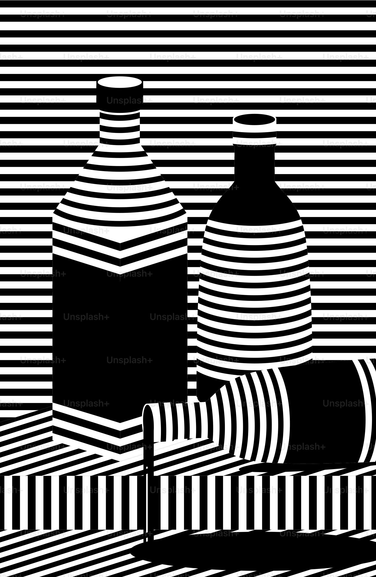 Zwei Flaschen und eine verschüttete Flasche mit gestreiften Mustern