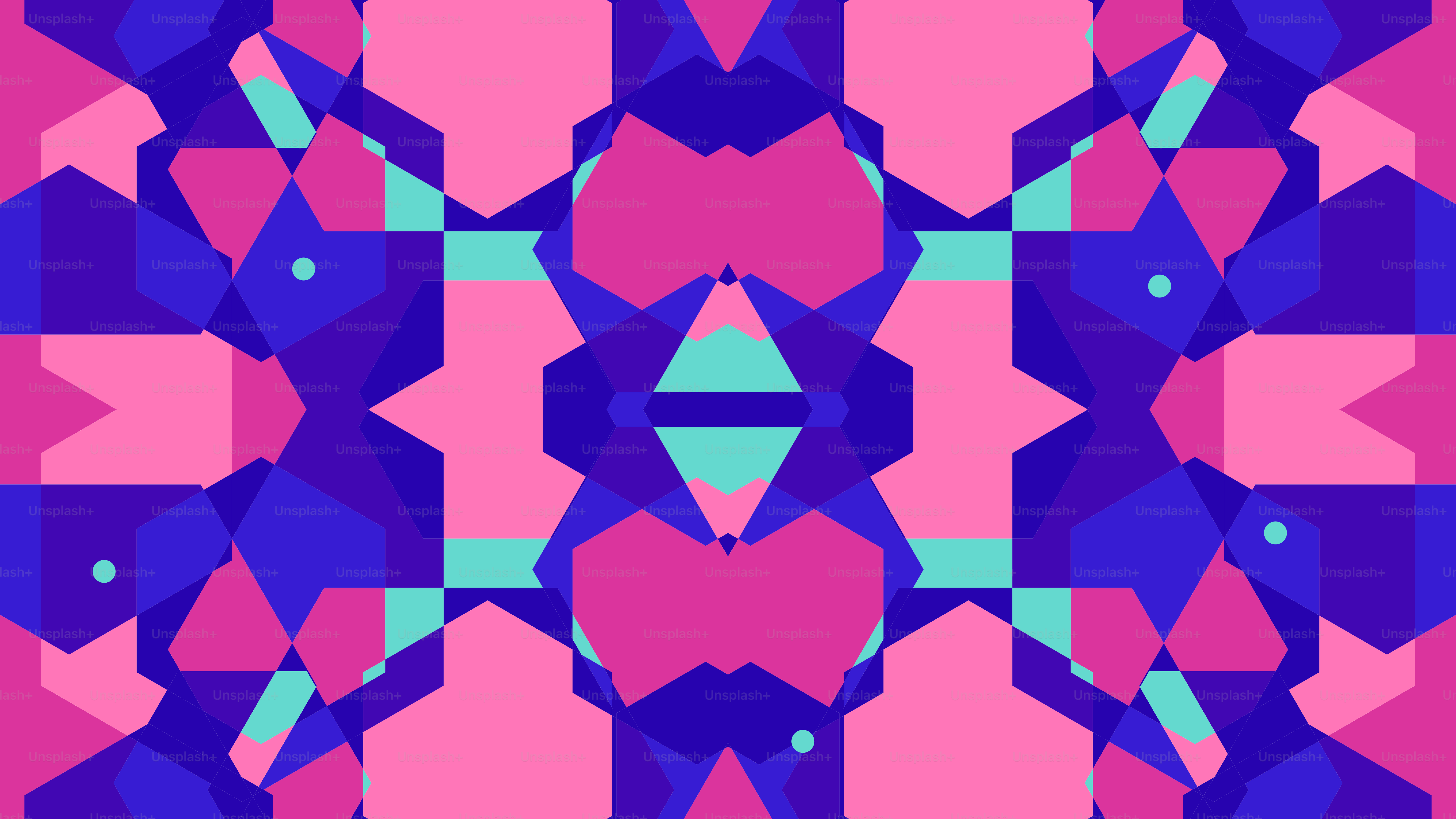 Patrón geométrico abstracto con formas rosas, azules y turquesas.