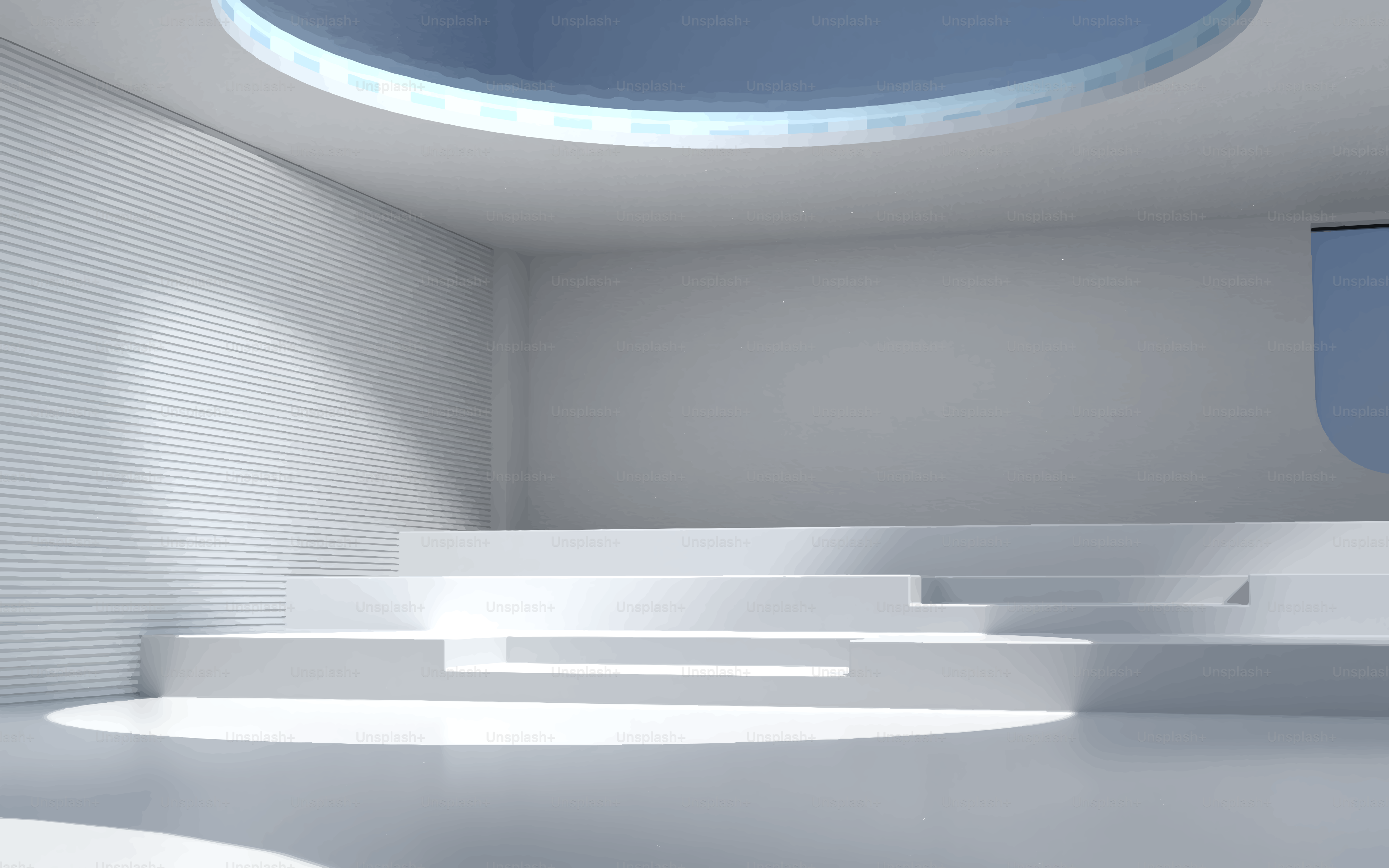 Modernes weißes Interieur mit geometrischen Treppen und rundem Oberlicht