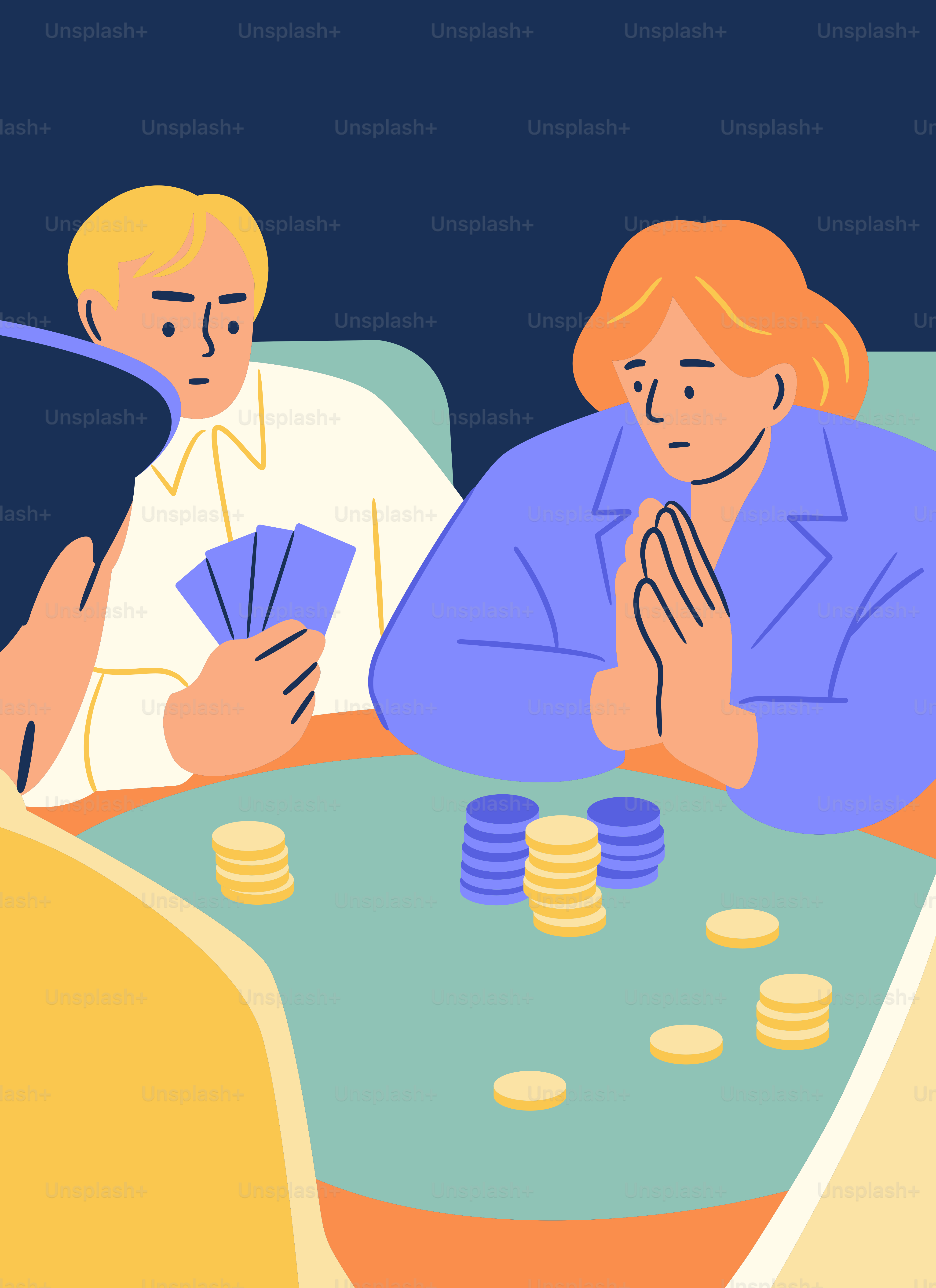 Menschen, die Karten mit Pokerchips auf dem Tisch spielen