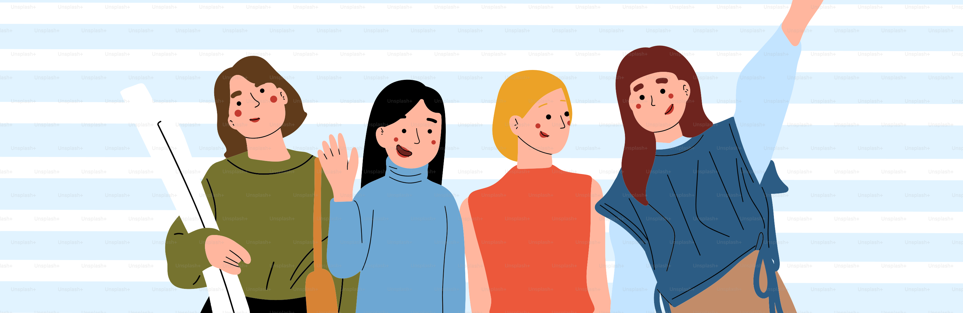 Vier Frauen, die zusammen stehen und lächeln