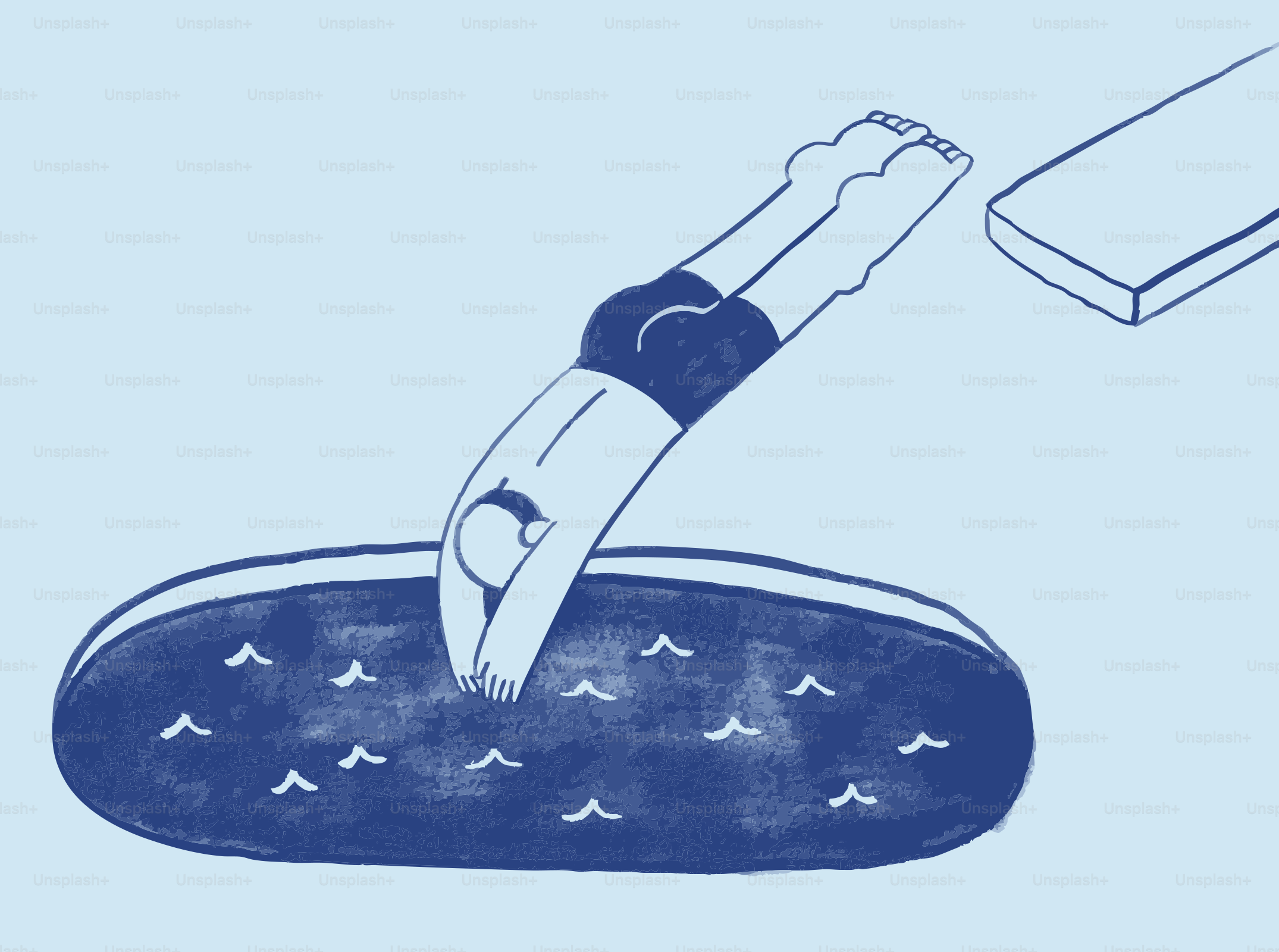 Una persona se lanza a una piscina azul.