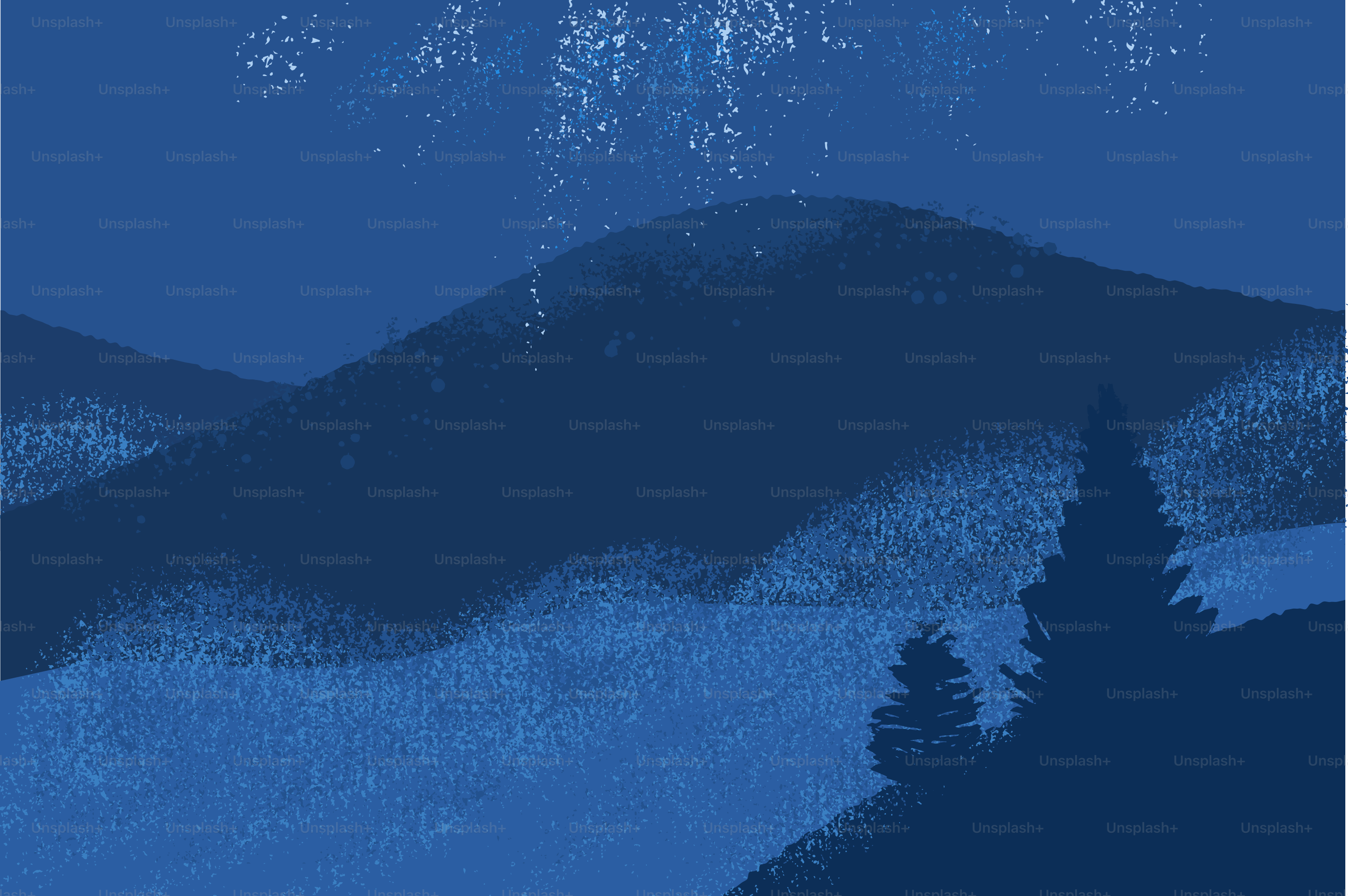 Montagnes bleu foncé avec neige texturée et pins