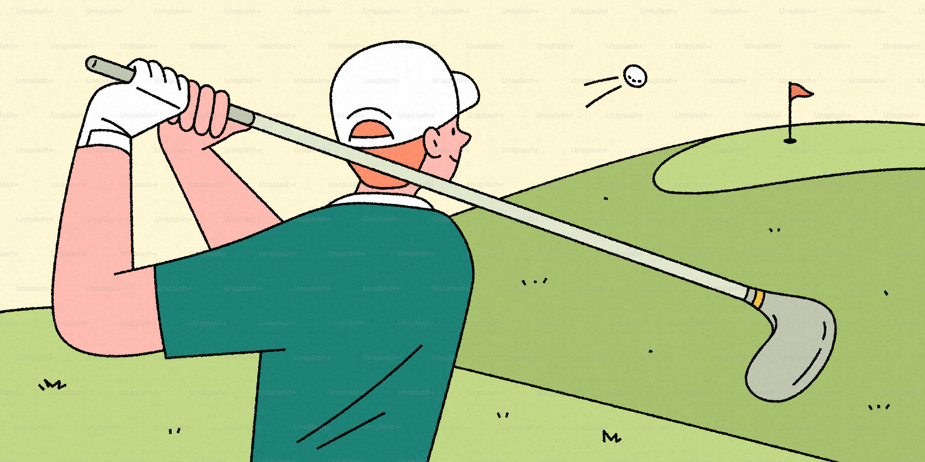 Il golfista colpisce il bastone su un green con la bandiera