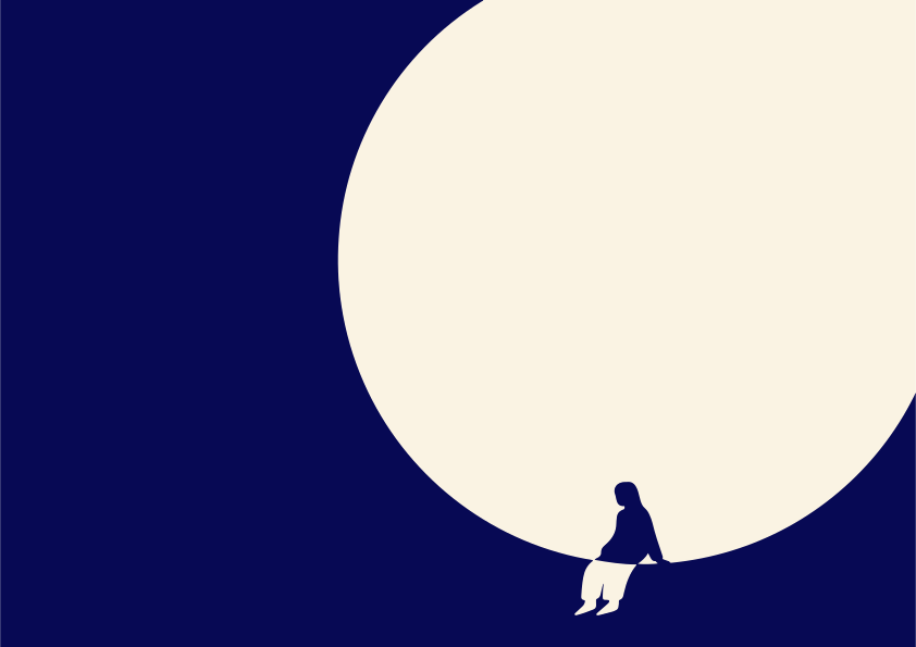 Persona sentada en una gran luna contra un cielo azul oscuro