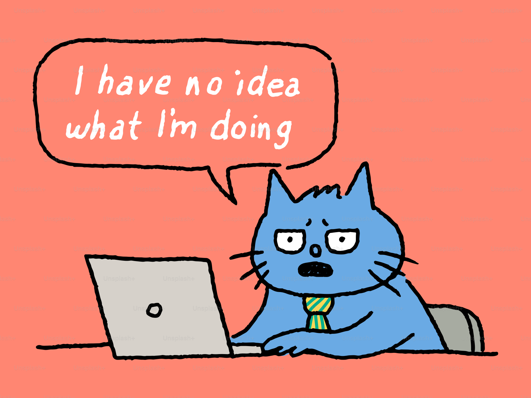 Um gato azul confuso está sentado em frente a um laptop.