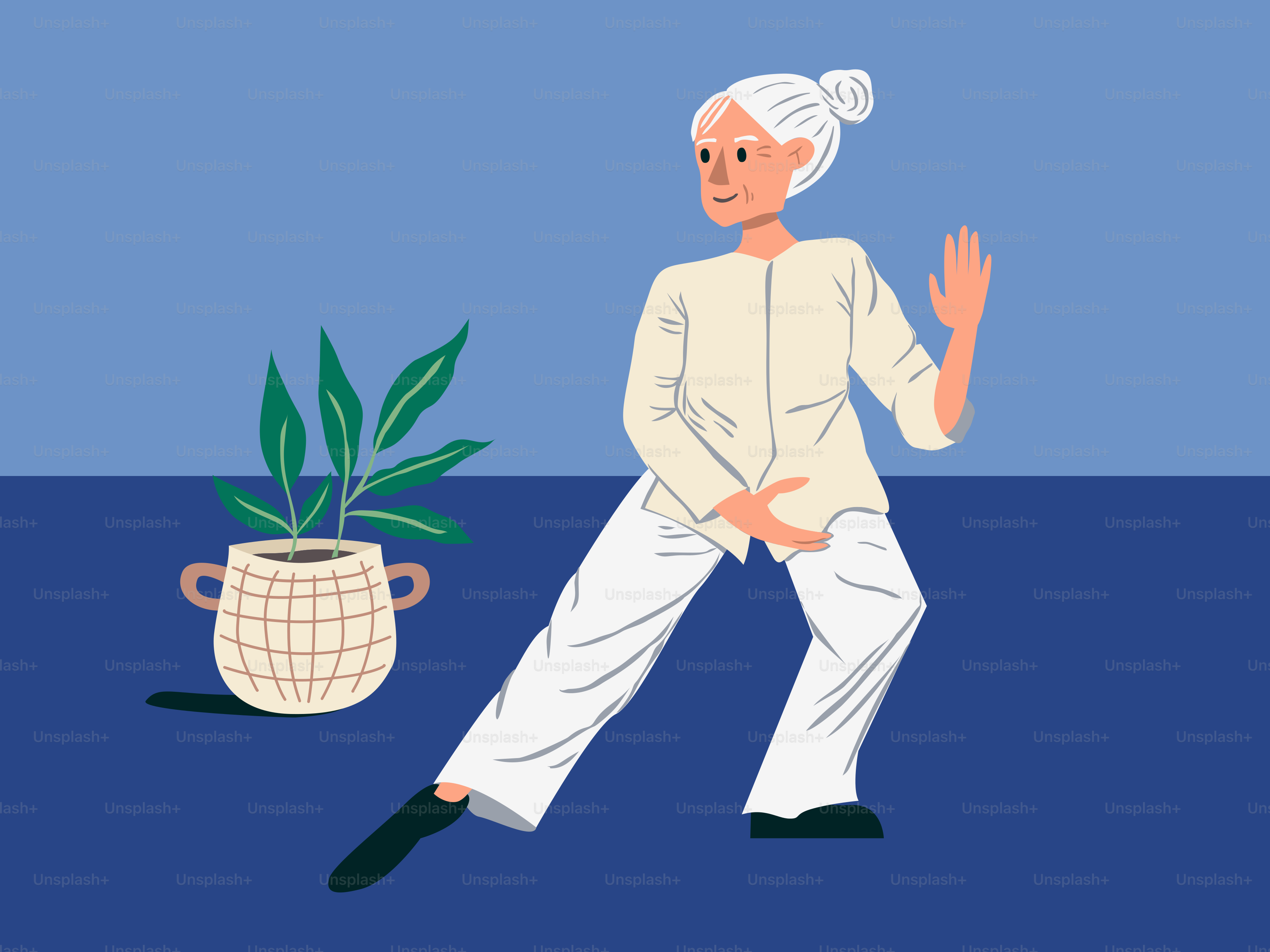 Donna anziana che pratica tai chi accanto a una pianta in vaso.