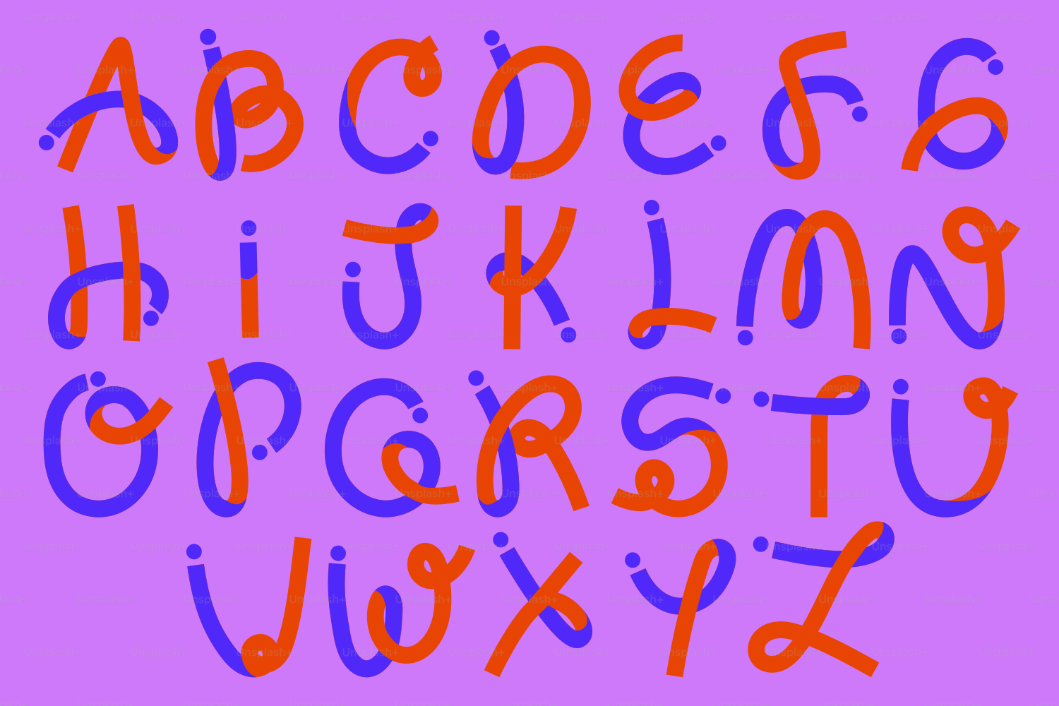 オレンジと紫の英語アルファベットが紫色の背景にスタイライズされた文字で描かれていました