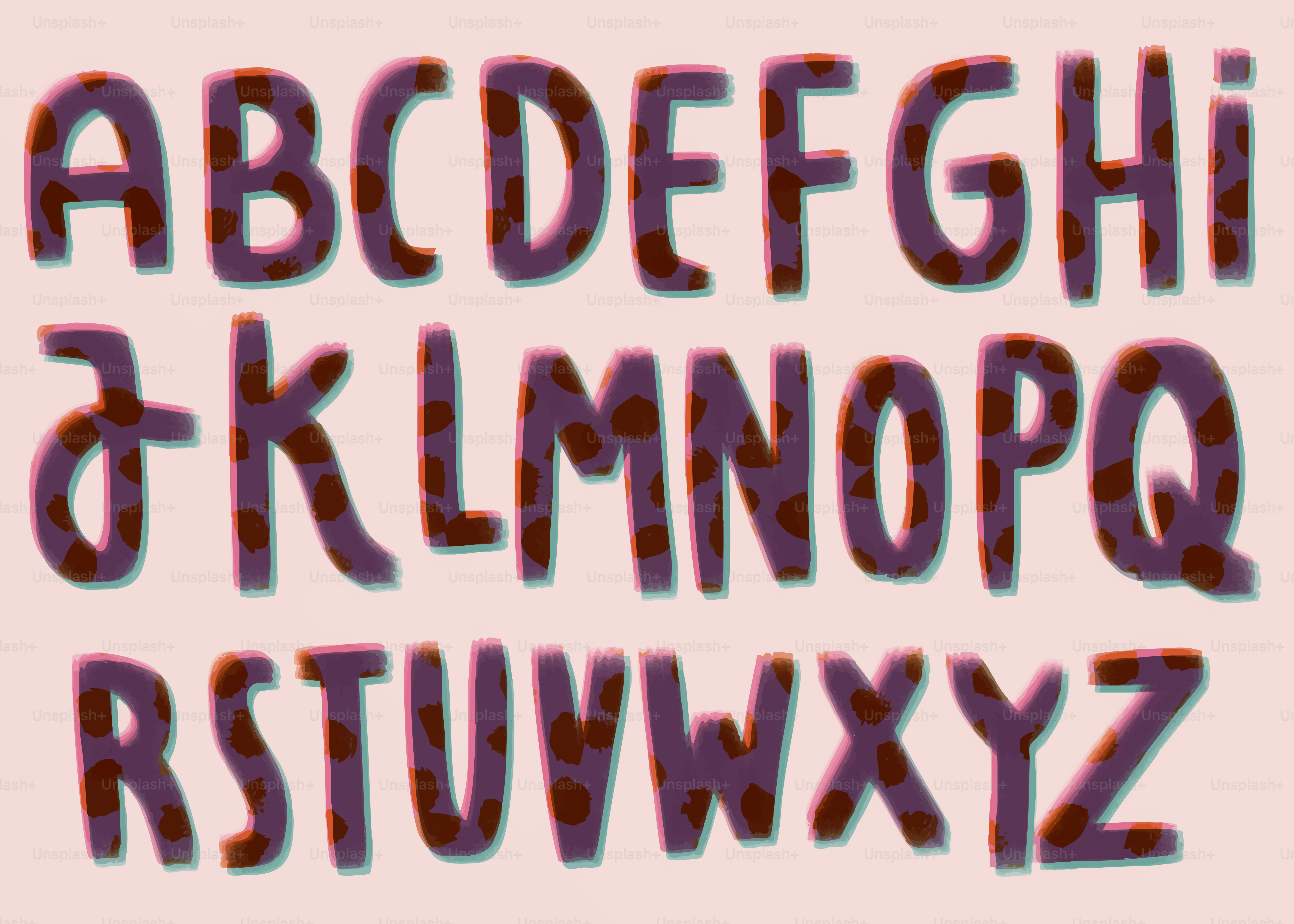 Das englische Alphabet in violetten Buchstaben mit braunen Flecken auf einem hellen Hintergrund